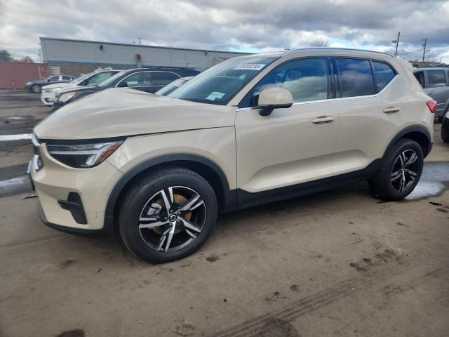 2025 VOLVO XC40 CORE — VIN YV4L12UJ3S2600136