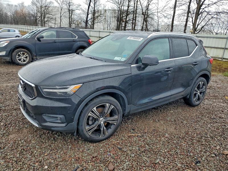 2020 VOLVO XC40 T5 IN — VIN YV4162UL8L2174746