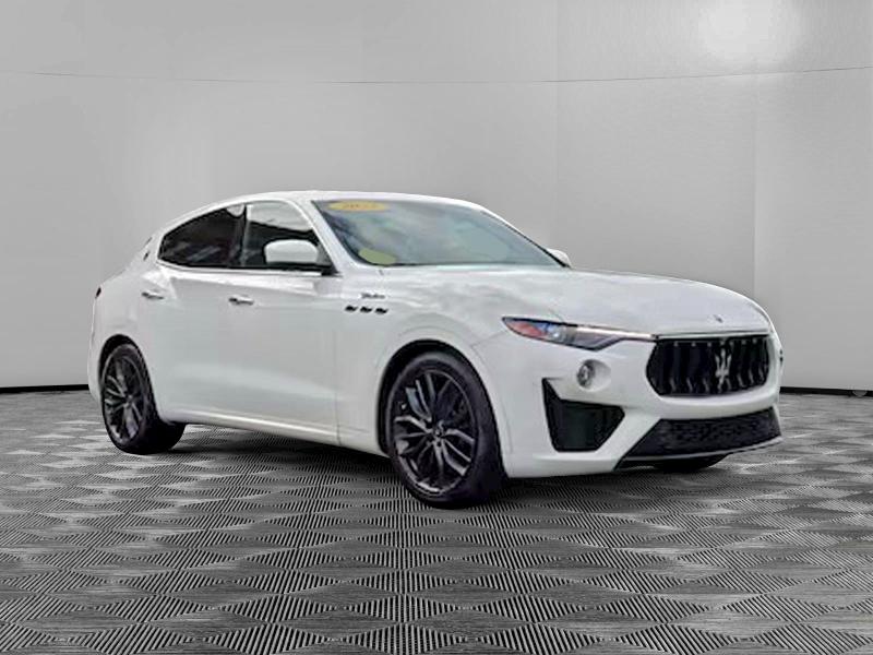 2022 MASERATI LEVANTE MO — VIN ZN661YUM5NX394711